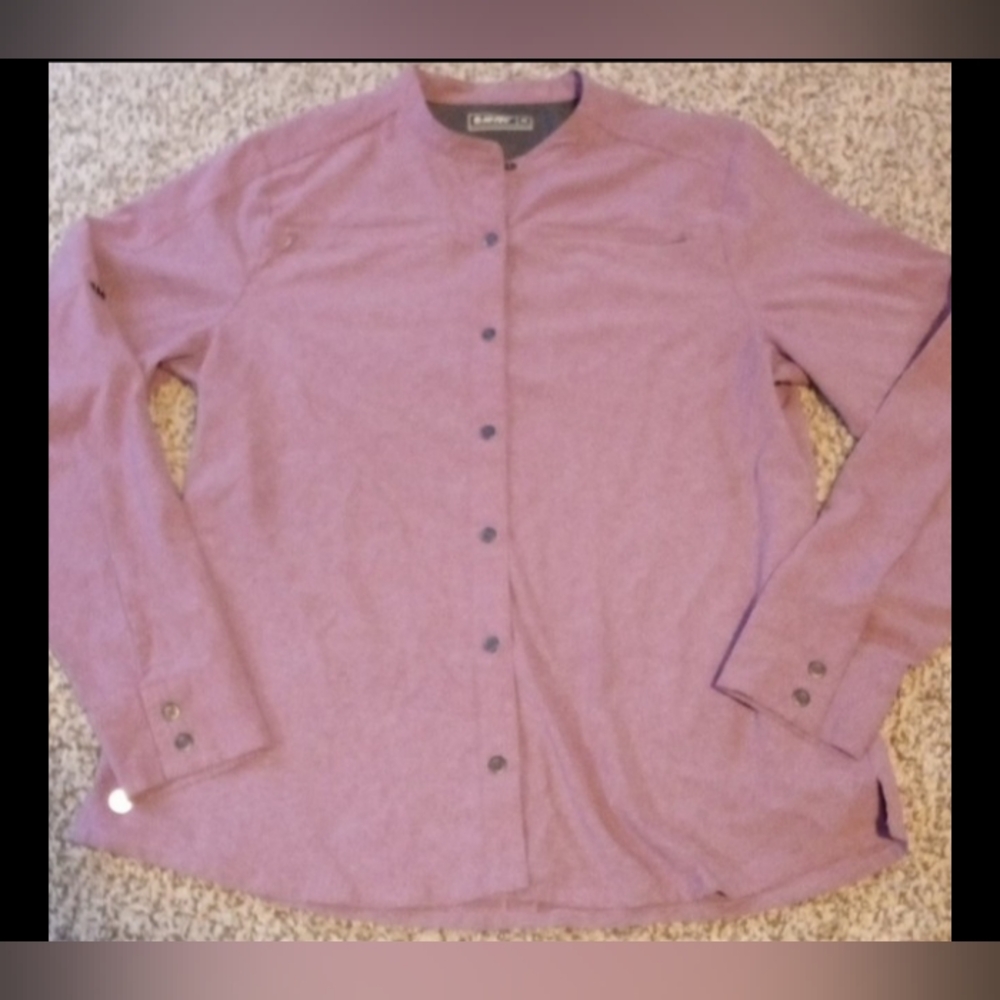 Women's Hi-Tec outdoor wear button down shirt
